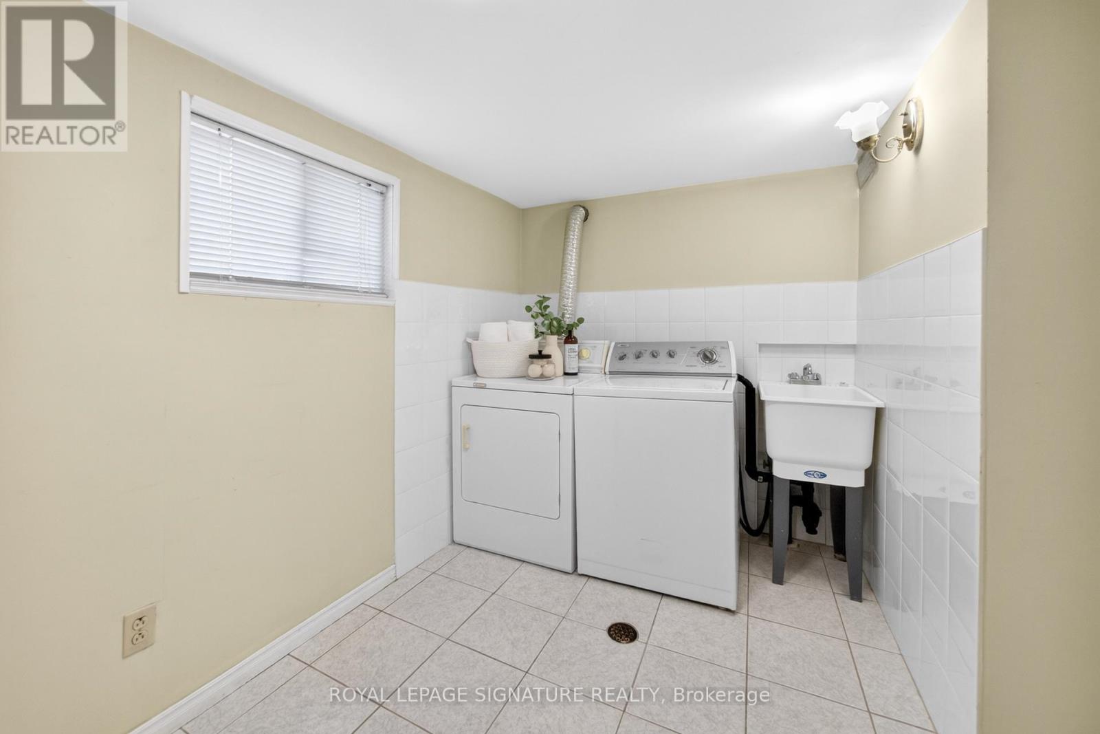 158 Margueretta Street, Toronto, Ontario  M6H 3S3 - Photo 27 - C12971488