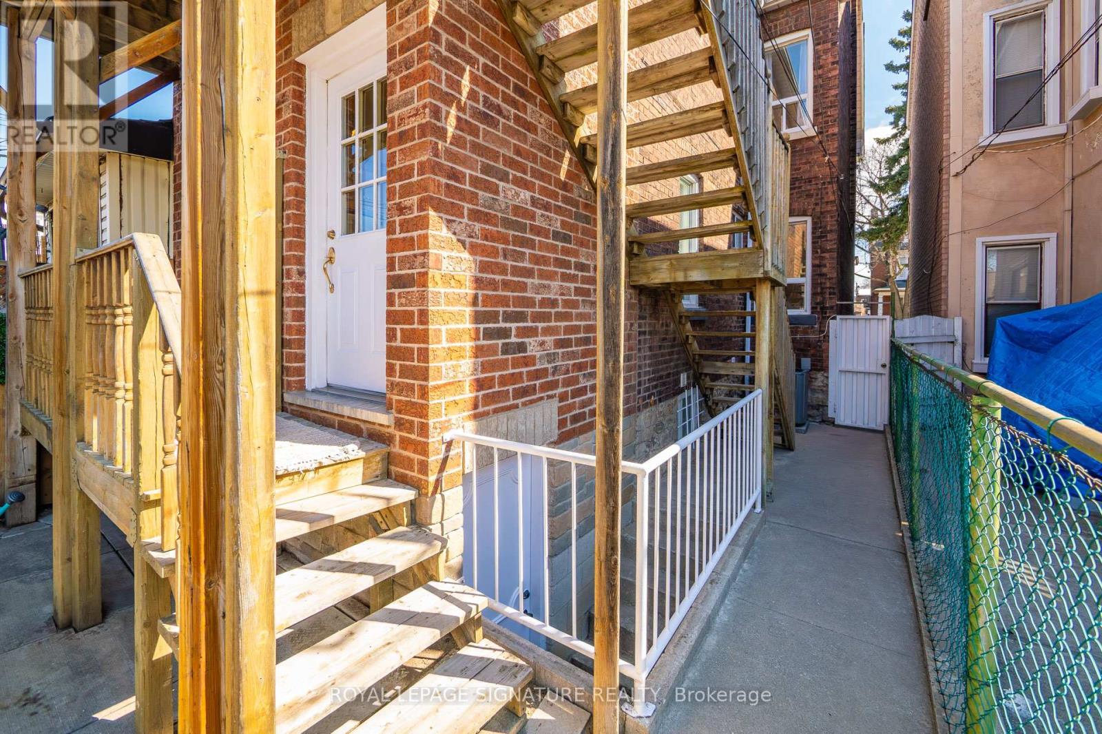 158 Margueretta Street, Toronto, Ontario  M6H 3S3 - Photo 33 - C12971488