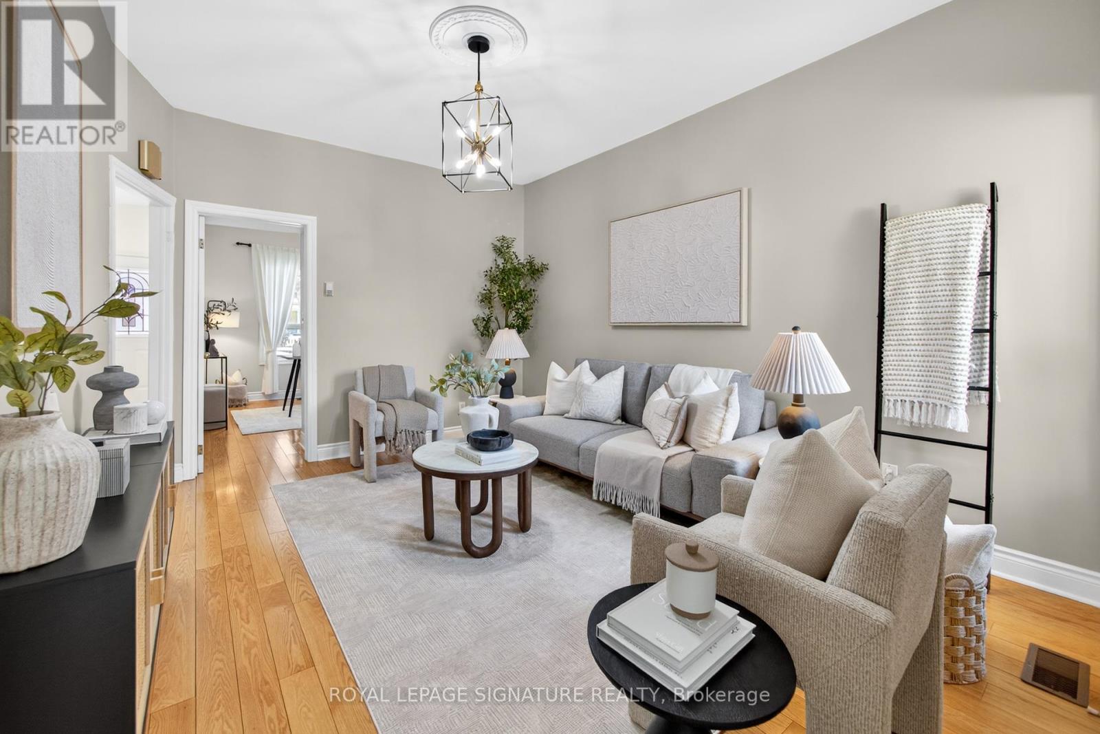 158 Margueretta Street, Toronto, Ontario  M6H 3S3 - Photo 4 - C12971488