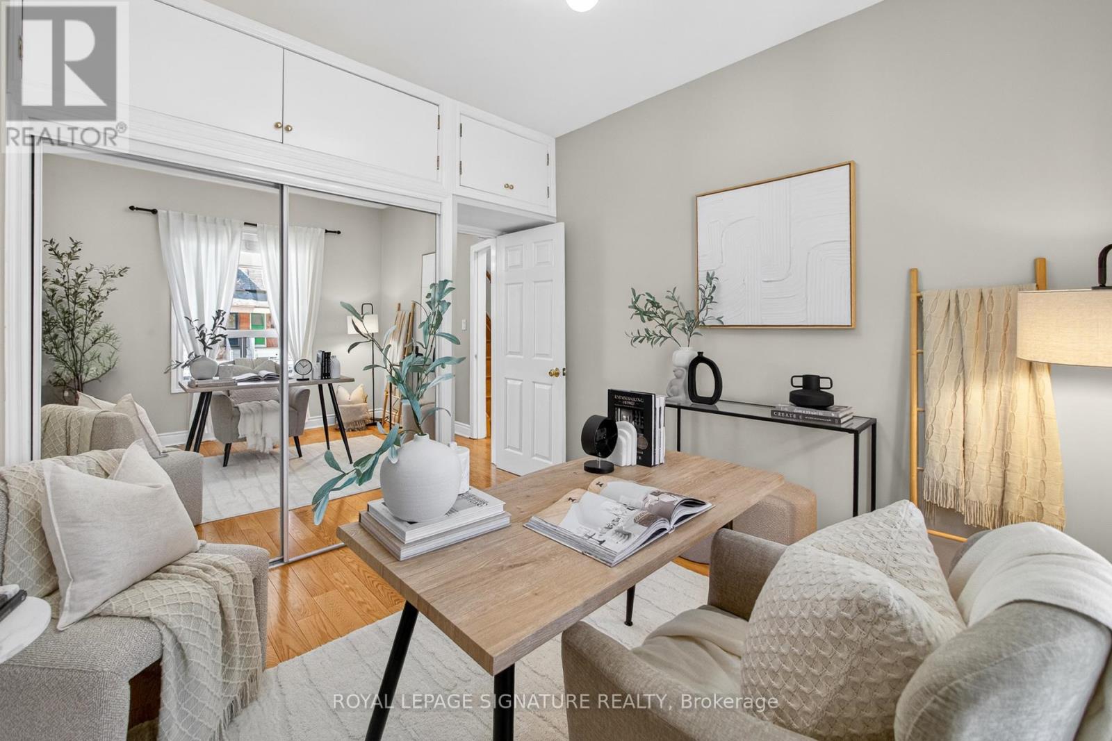 158 Margueretta Street, Toronto, Ontario  M6H 3S3 - Photo 5 - C12971488