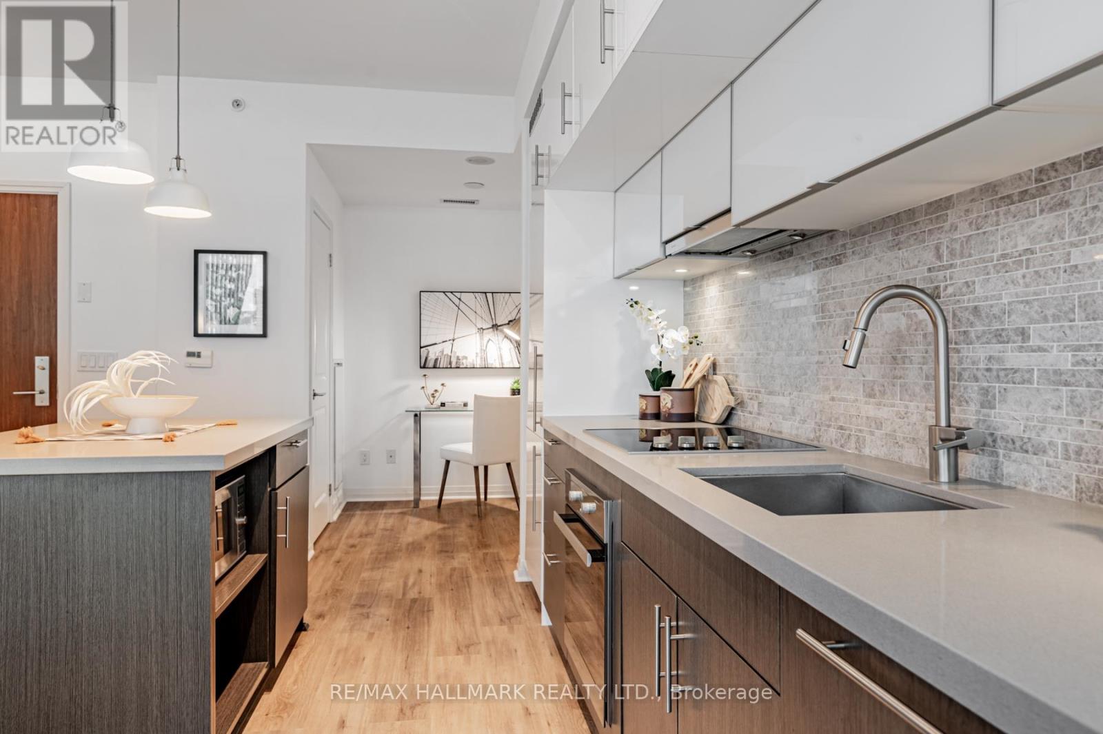 901 - 8 Mercer Street, Toronto, Ontario  M5V 0C4 - Photo 8 - C12971508