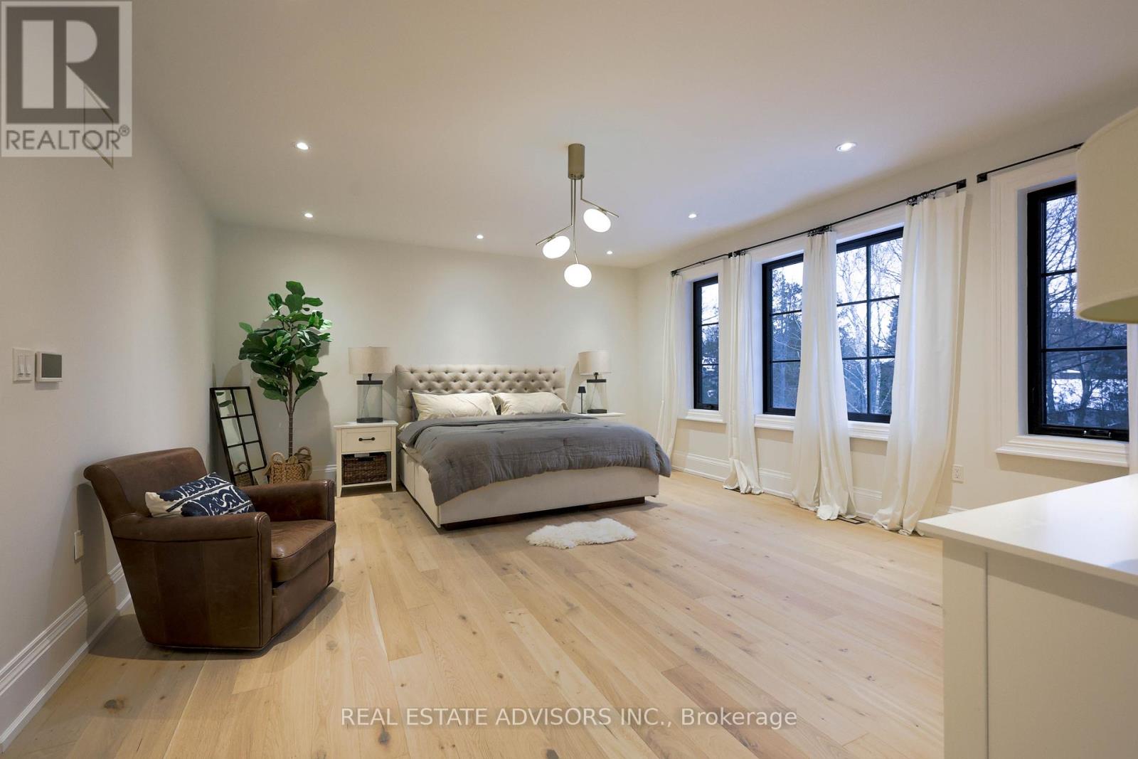 20 Arrowstook Road, Toronto, Ontario  M2K 1J9 - Photo 25 - C12971514