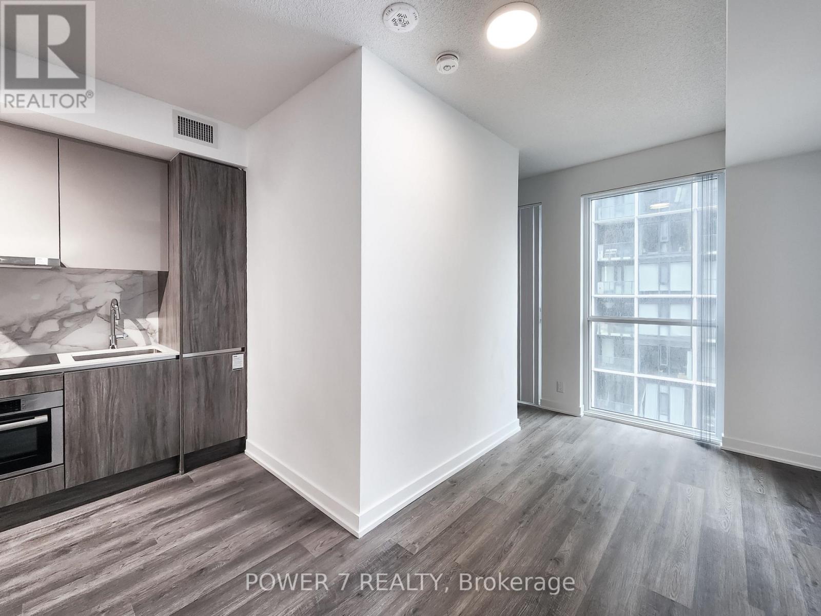 1911 - 180 Front Street E, Toronto, Ontario  M5A 0A9 - Photo 8 - C12971586