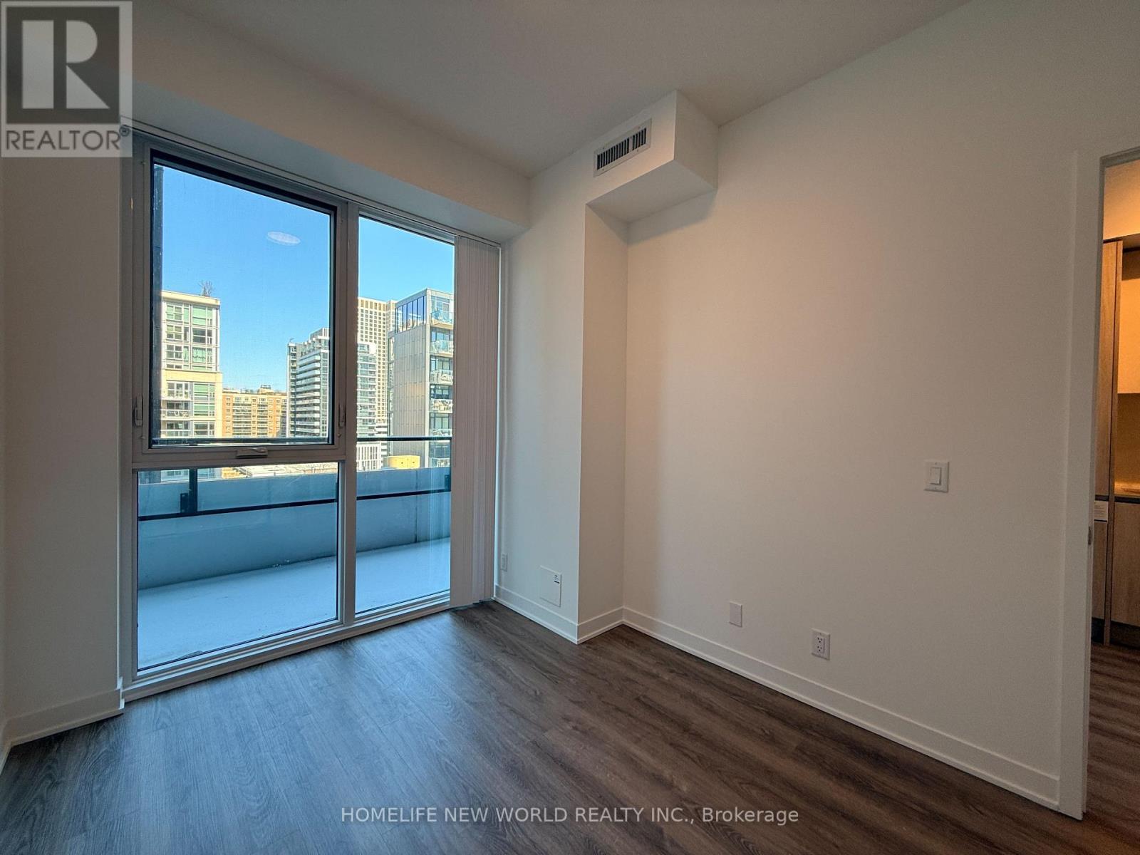 1101 - 180 Front Street E, Toronto, Ontario  M5A 2P5 - Photo 1 - C12971606