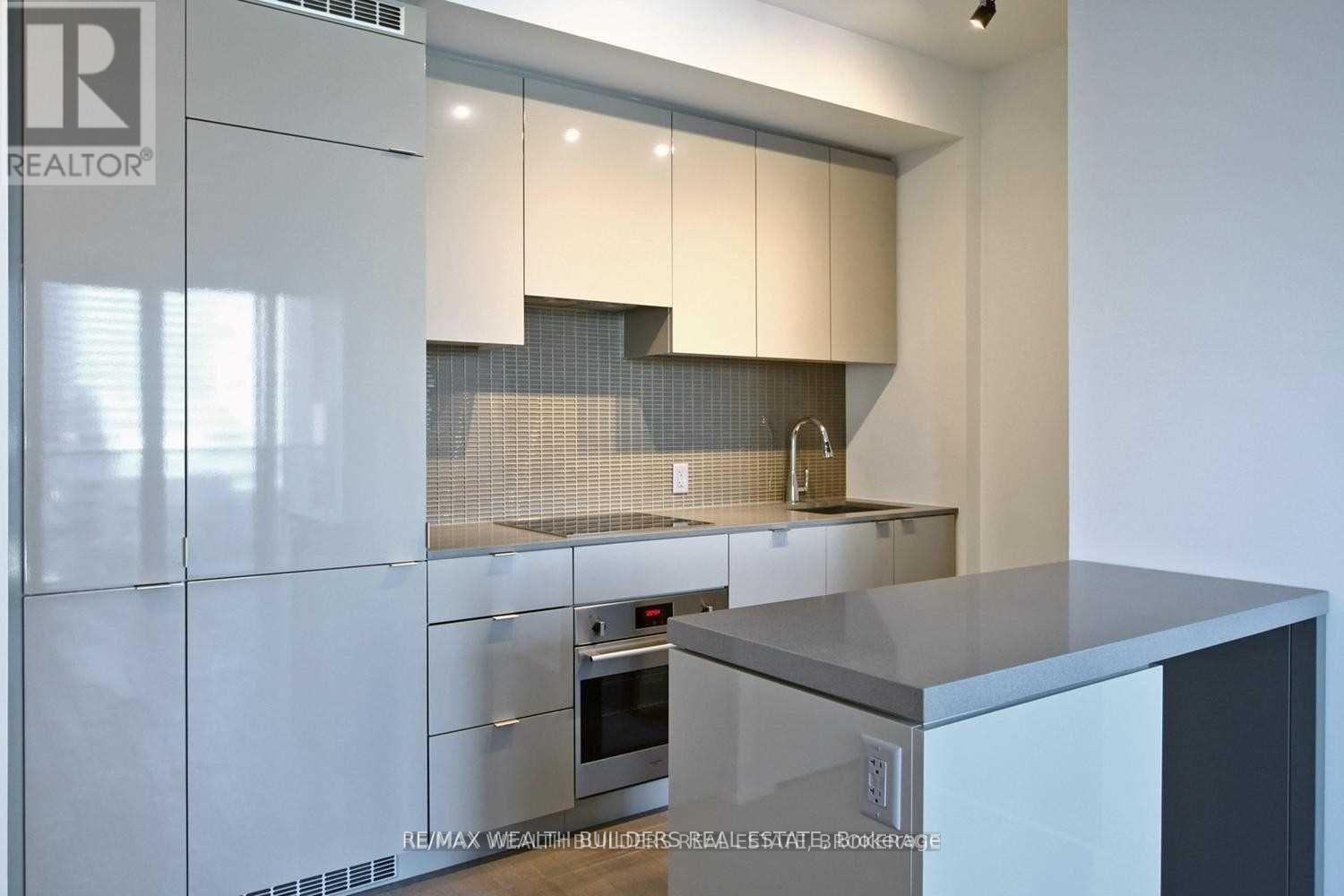 1103 - 7 Grenville Street, Toronto, Ontario  M4Y 1A1 - Photo 2 - C12971610