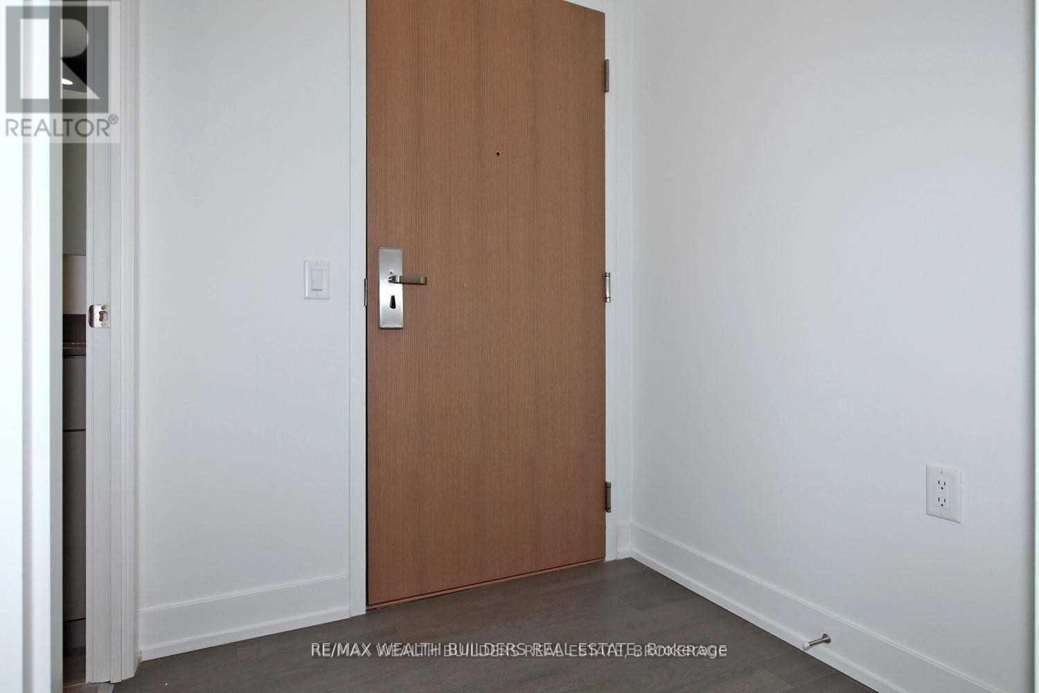 1103 - 7 Grenville Street, Toronto, Ontario  M4Y 1A1 - Photo 24 - C12971610