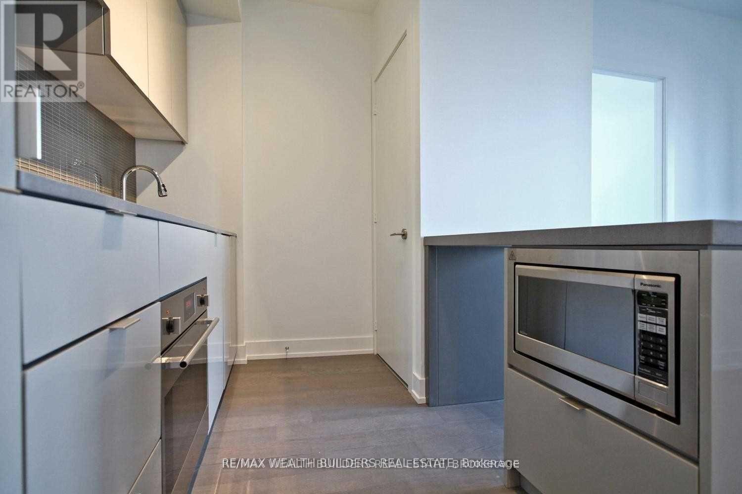 1103 - 7 Grenville Street, Toronto, Ontario  M4Y 1A1 - Photo 3 - C12971610