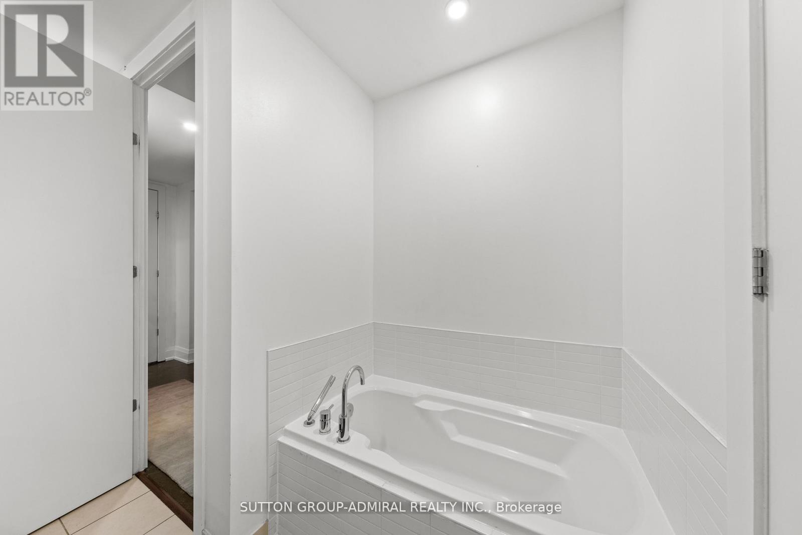 206 - 20 Stewart Street, Toronto, Ontario  M5V 1H6 - Photo 35 - C12971622