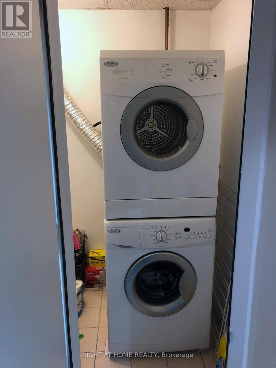 906 - 38 Elm Street, Toronto, Ontario  M5G 2K5 - Photo 11 - C12971652