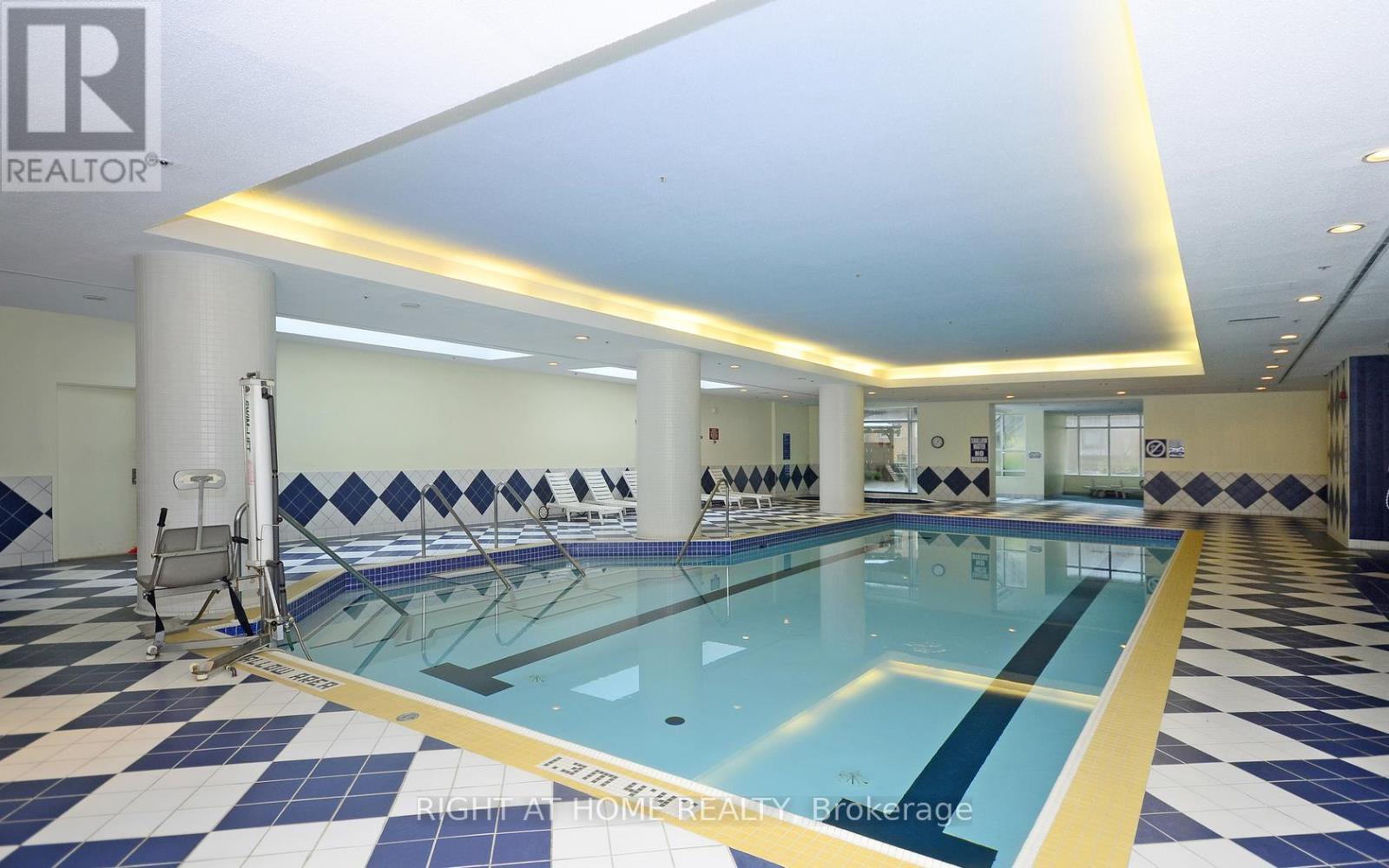 906 - 38 Elm Street, Toronto, Ontario  M5G 2K5 - Photo 3 - C12971652