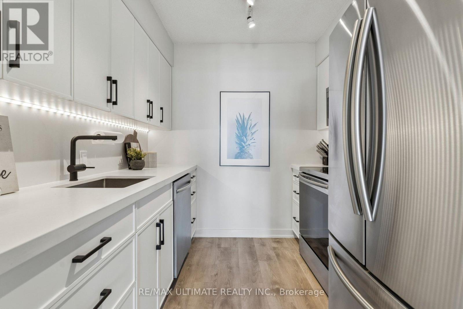 1102 - 373 Front Street W, Toronto, Ontario  M5V 3R7 - Photo 14 - C12971692