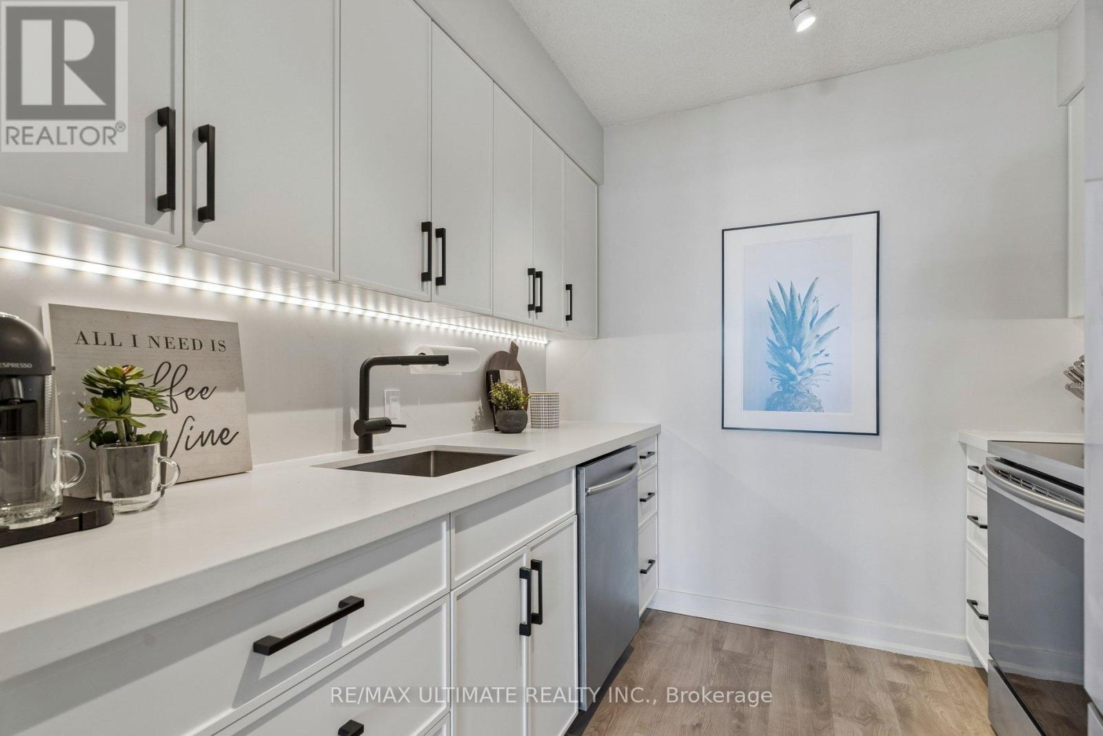 1102 - 373 Front Street W, Toronto, Ontario  M5V 3R7 - Photo 15 - C12971692