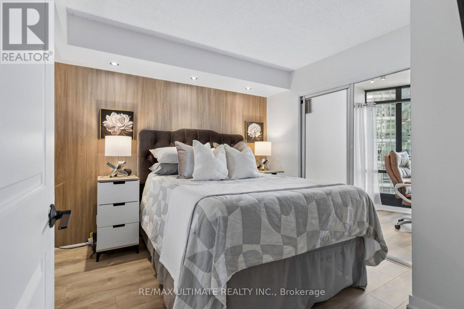 1102 - 373 Front Street W, Toronto, Ontario  M5V 3R7 - Photo 19 - C12971692