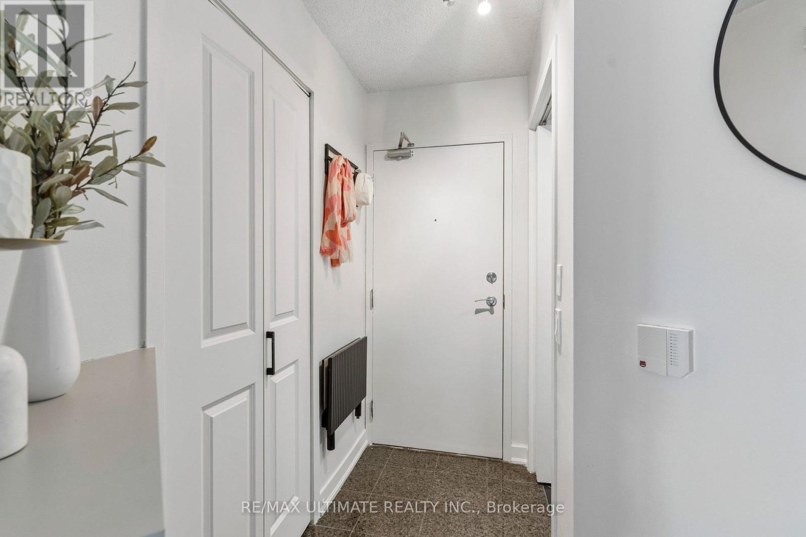 1102 - 373 Front Street W, Toronto, Ontario  M5V 3R7 - Photo 6 - C12971692