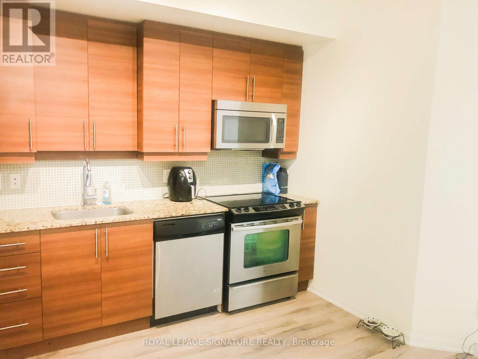 123 - 187 Fort York Boulevard W, Toronto, Ontario  M5V 0C2 - Photo 8 - C12971724