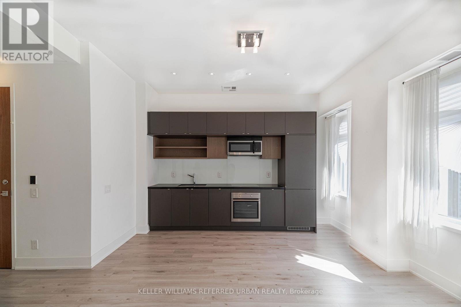 1206 - 111 St. Clair Avenue W, Toronto, Ontario  M4V 1N5 - Photo 3 - C12971726