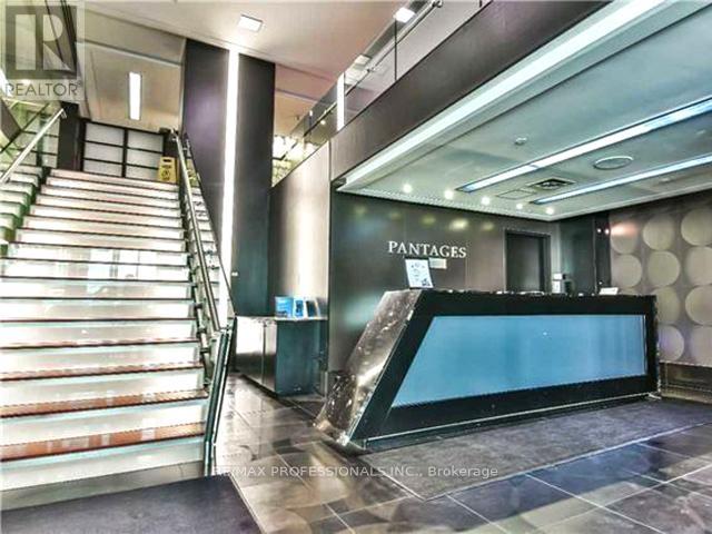 2806 - 210 Victoria Street, Toronto, Ontario  M5B 2R3 - Photo 2 - C12971732