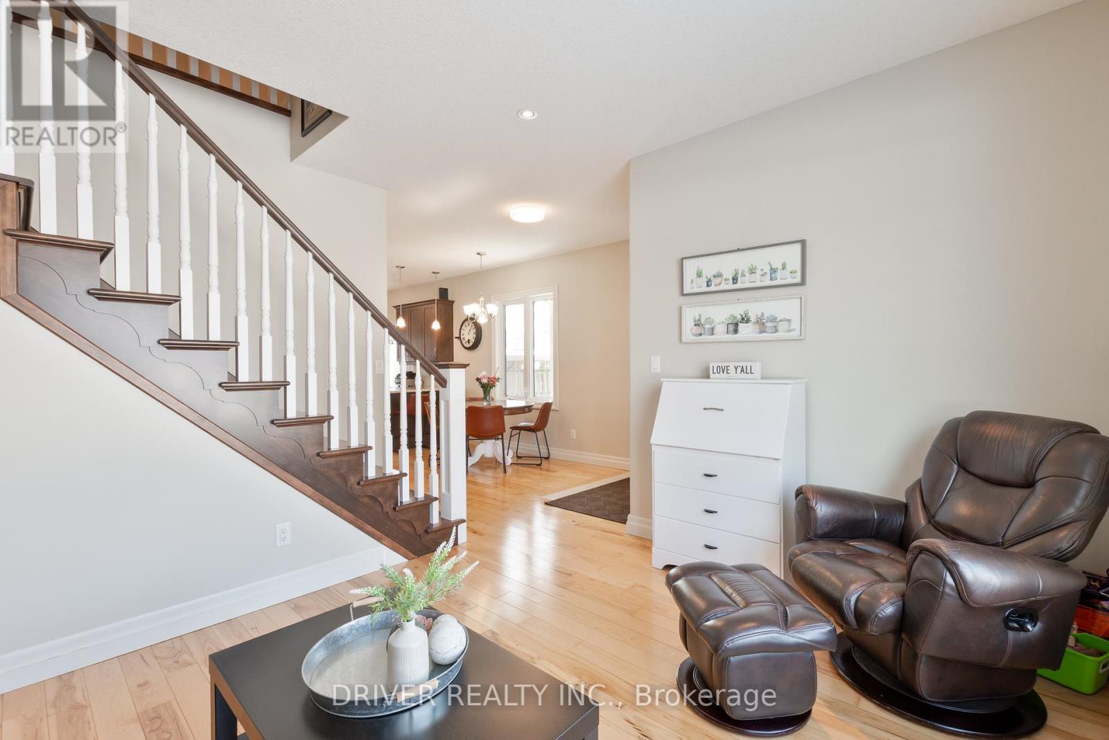 36 Spruce Street W, Aylmer, Ontario N5H 3J4 - Photo 11 - X12792436