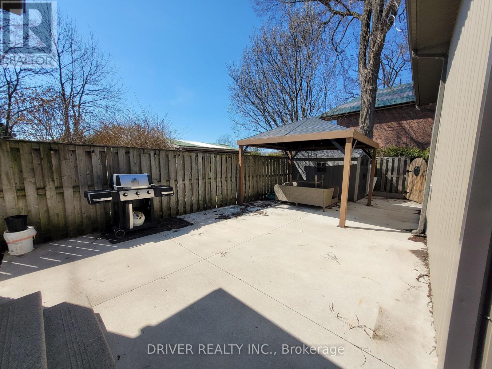 36 Spruce Street W, Aylmer, Ontario N5H 3J4 - Photo 33 - X12792436