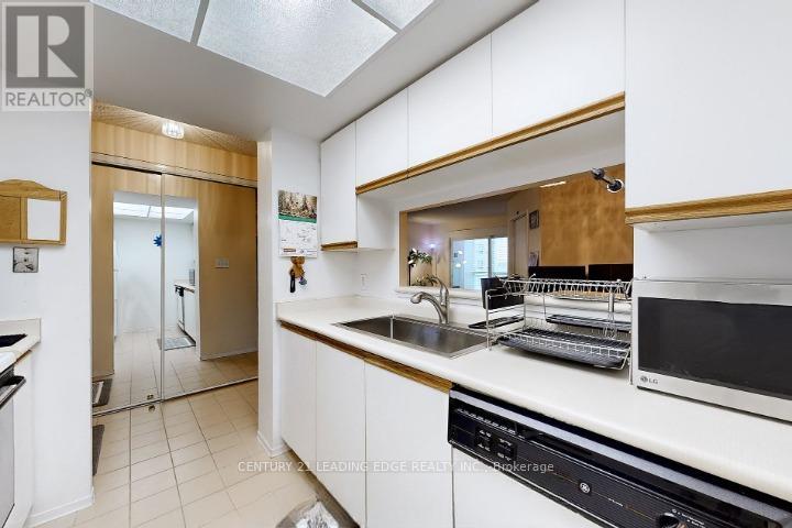 516 - 2550 Lawrence Avenue, Toronto, Ontario  M1P 4Z3 - Photo 18 - E12971472