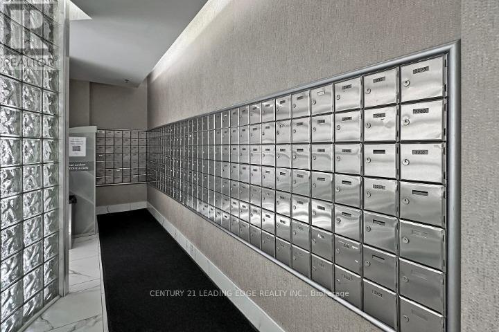 516 - 2550 Lawrence Avenue, Toronto, Ontario  M1P 4Z3 - Photo 4 - E12971472