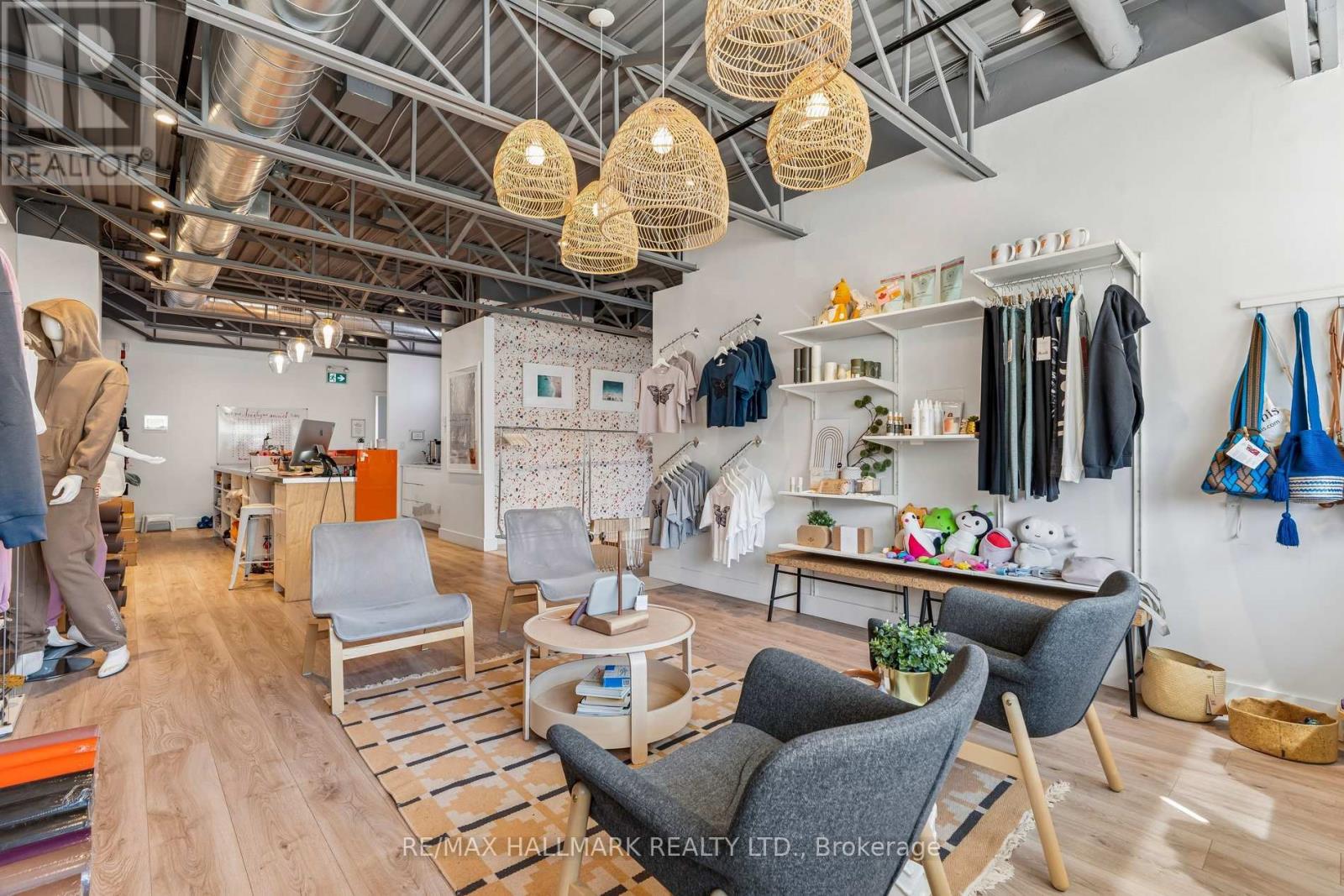 2034 Queen Street E, Toronto, Ontario  M4L 1J4 - Photo 13 - E12971510