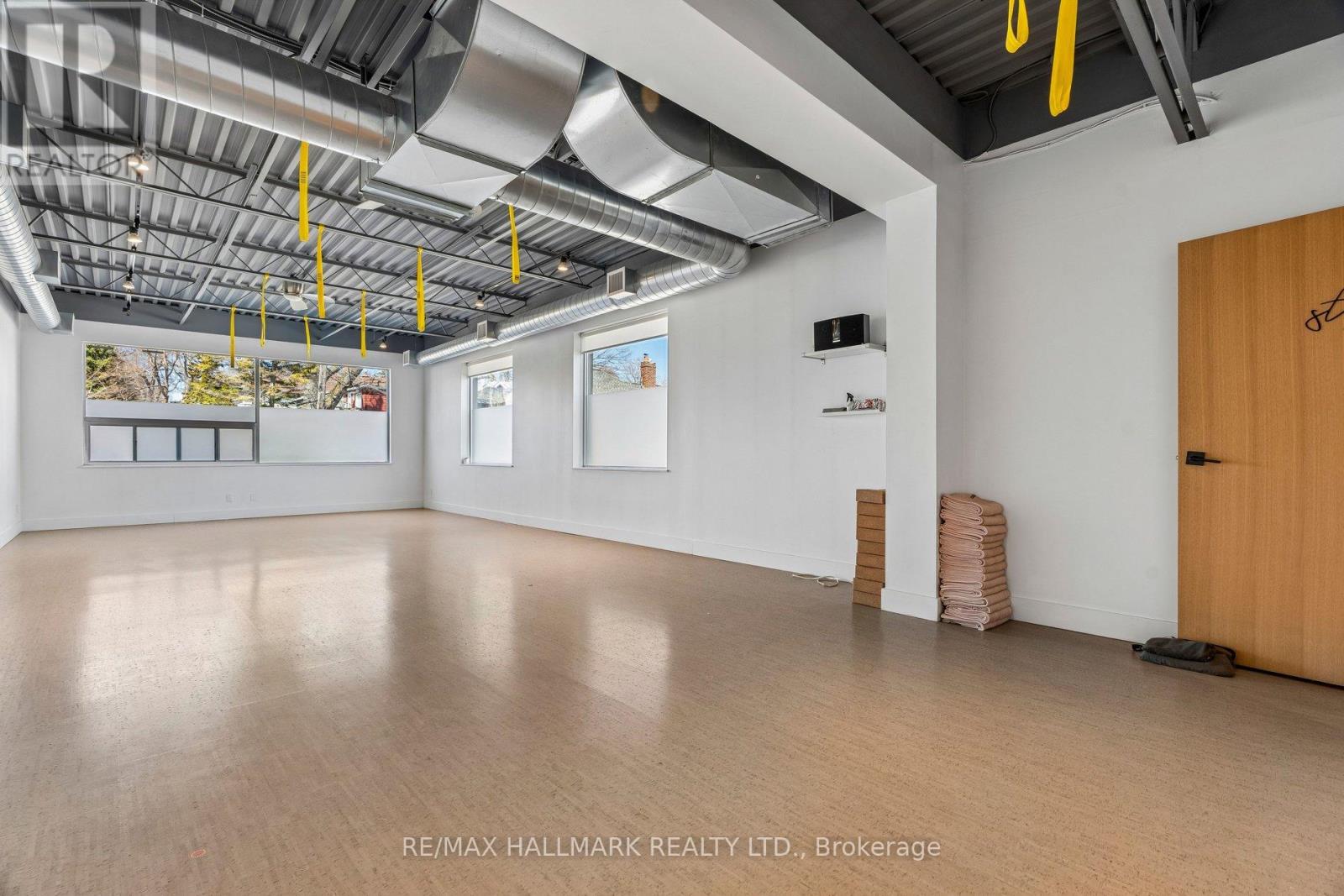 2034 Queen Street E, Toronto, Ontario  M4L 1J4 - Photo 20 - E12971510