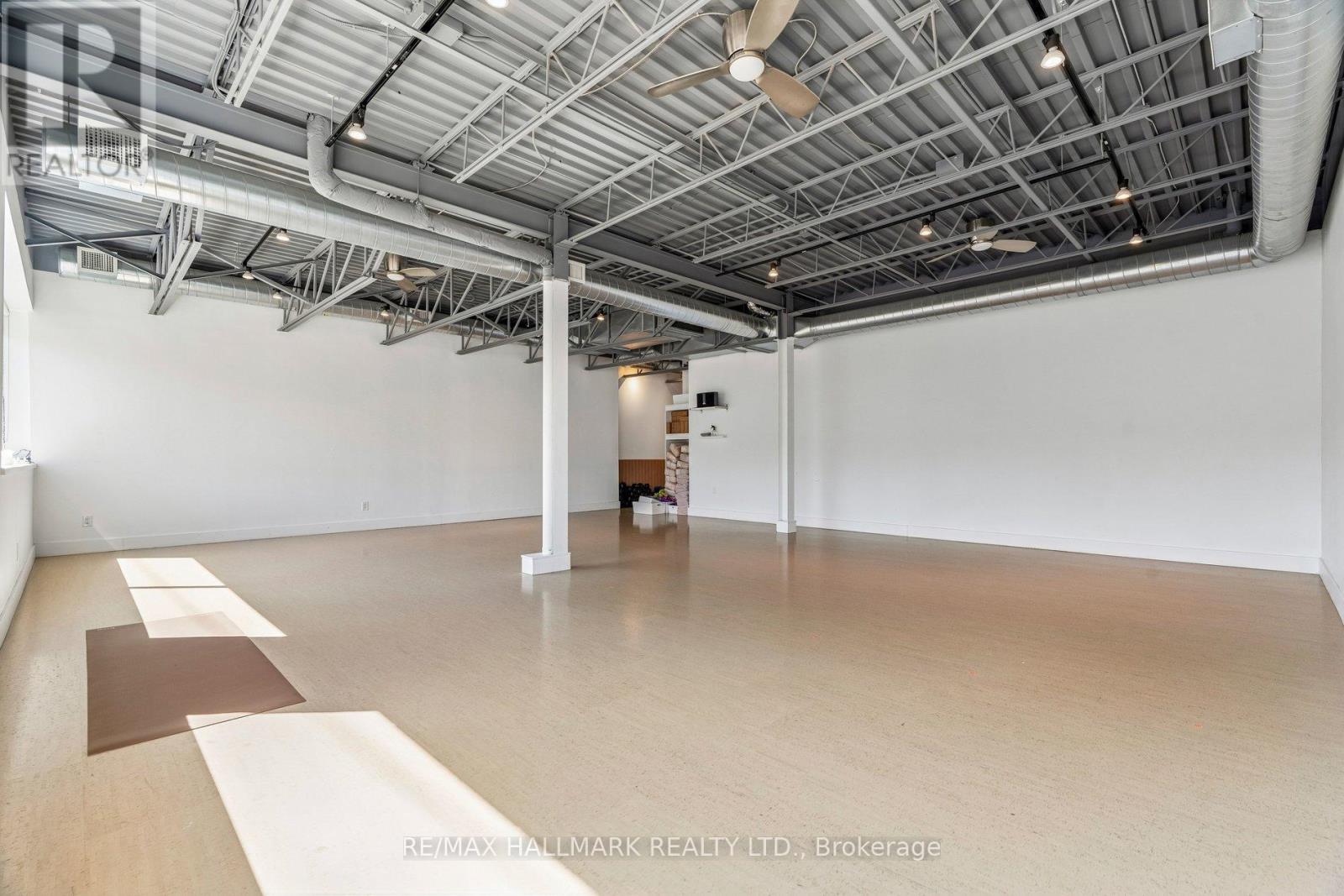 2034 Queen Street E, Toronto, Ontario  M4L 1J4 - Photo 26 - E12971510