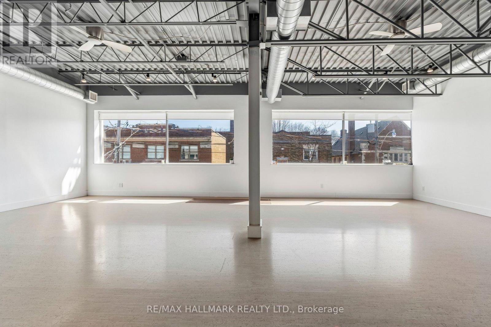 2034 Queen Street E, Toronto, Ontario  M4L 1J4 - Photo 27 - E12971510