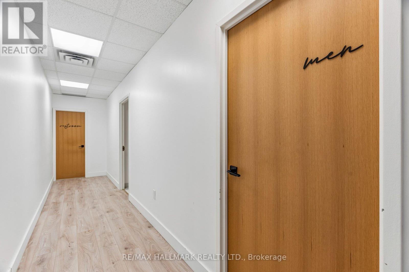 2034 Queen Street E, Toronto, Ontario  M4L 1J4 - Photo 29 - E12971510