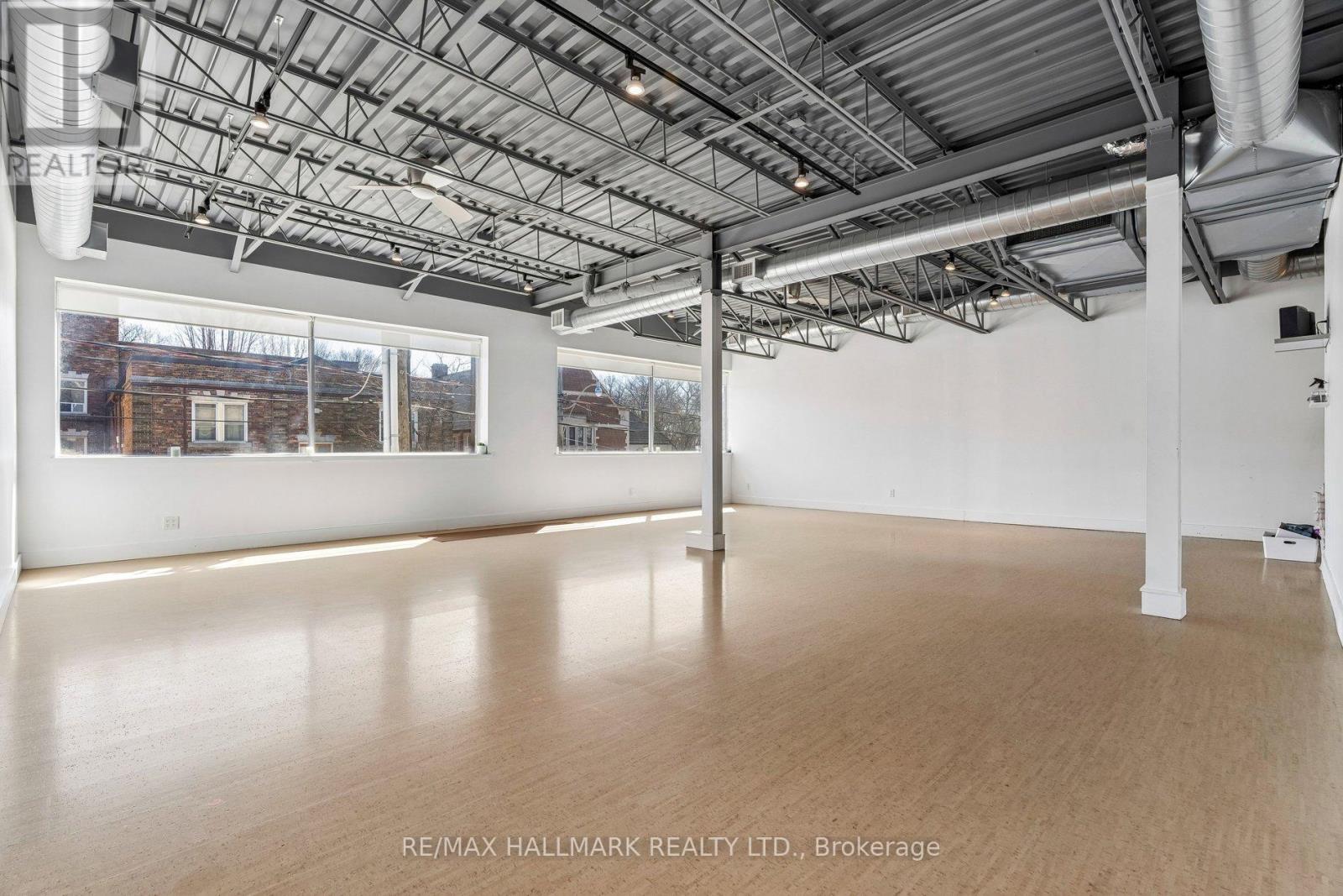 2034 Queen Street E, Toronto, Ontario  M4L 1J4 - Photo 3 - E12971510