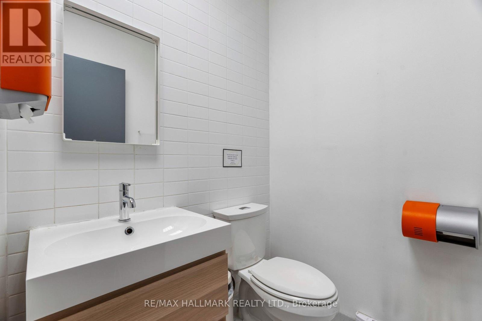 2034 Queen Street E, Toronto, Ontario  M4L 1J4 - Photo 34 - E12971510