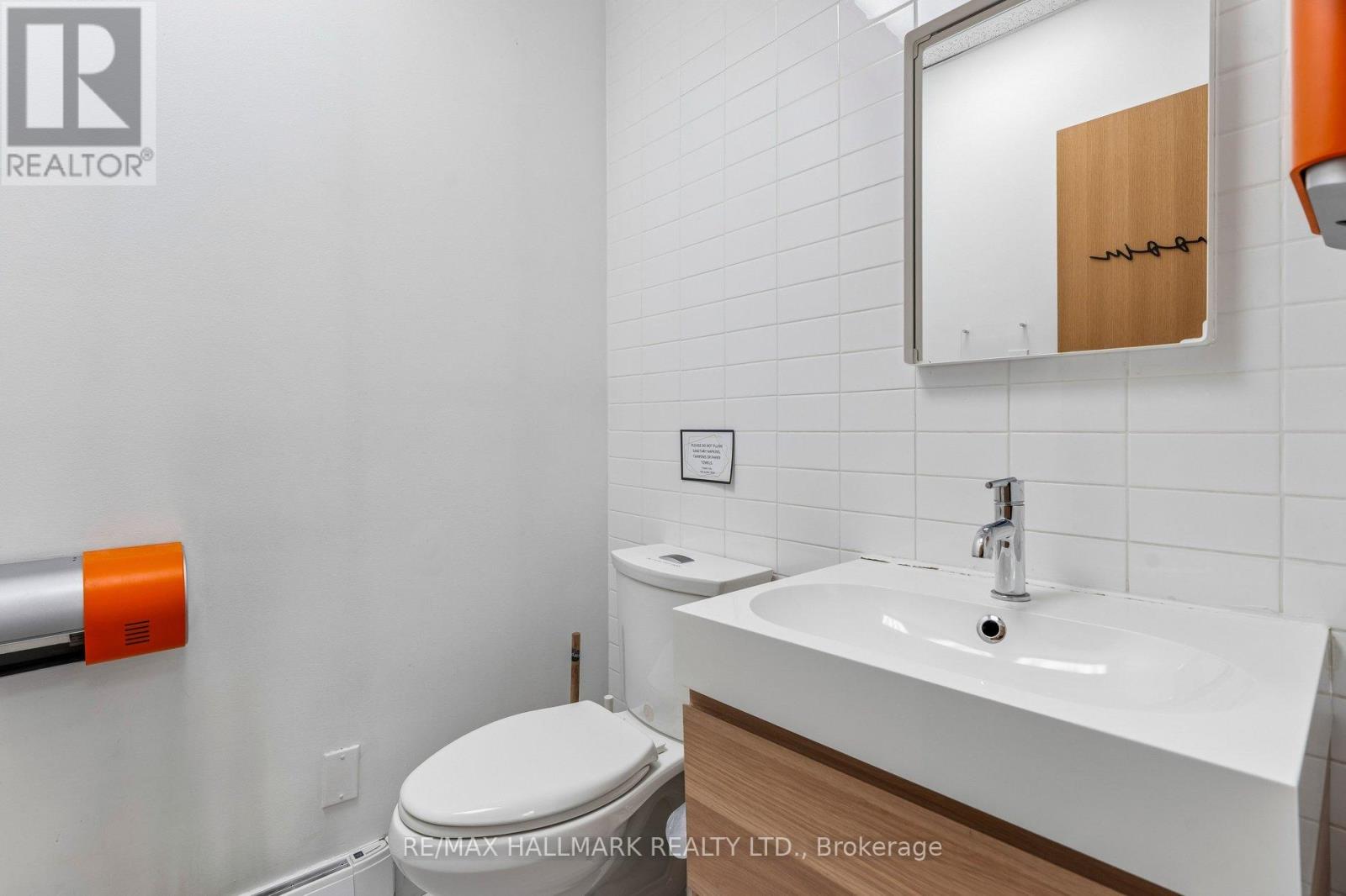2034 Queen Street E, Toronto, Ontario  M4L 1J4 - Photo 36 - E12971510