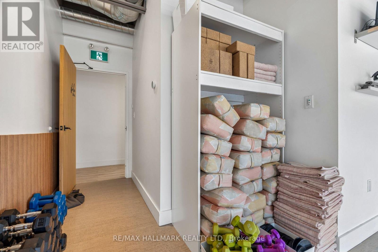 2034 Queen Street E, Toronto, Ontario  M4L 1J4 - Photo 4 - E12971510