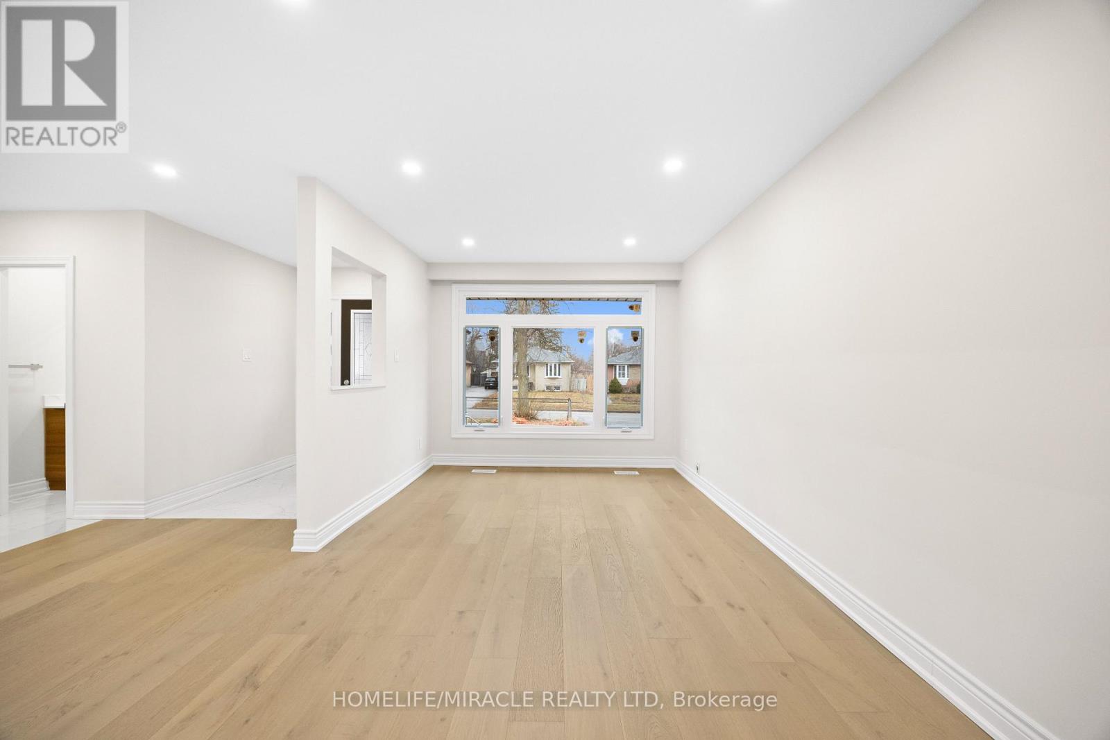 46 Flintwick Drive, Toronto, Ontario  M1P 4G9 - Photo 7 - E12971554