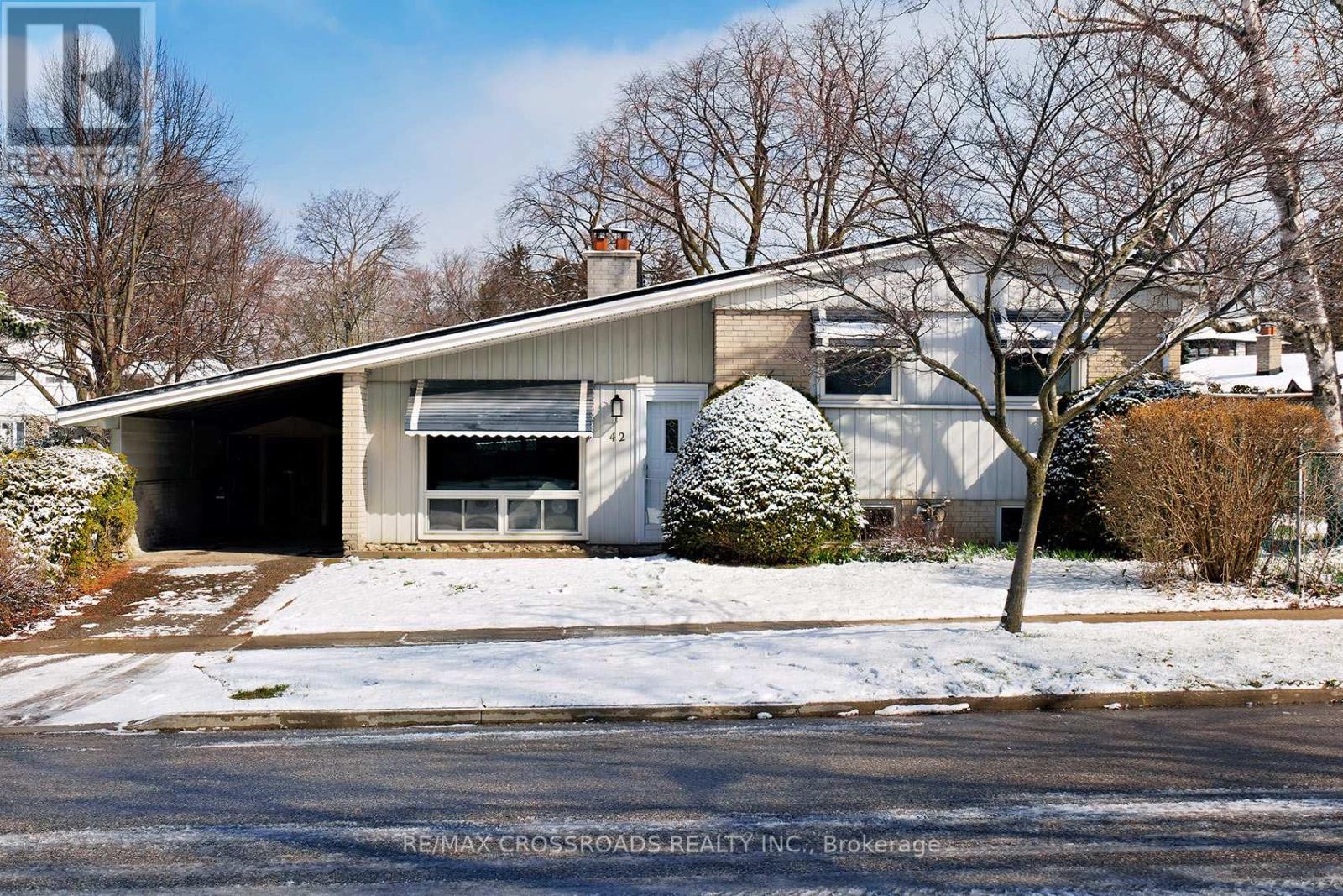 42 BENLEIGH DRIVE, Toronto, Ontario