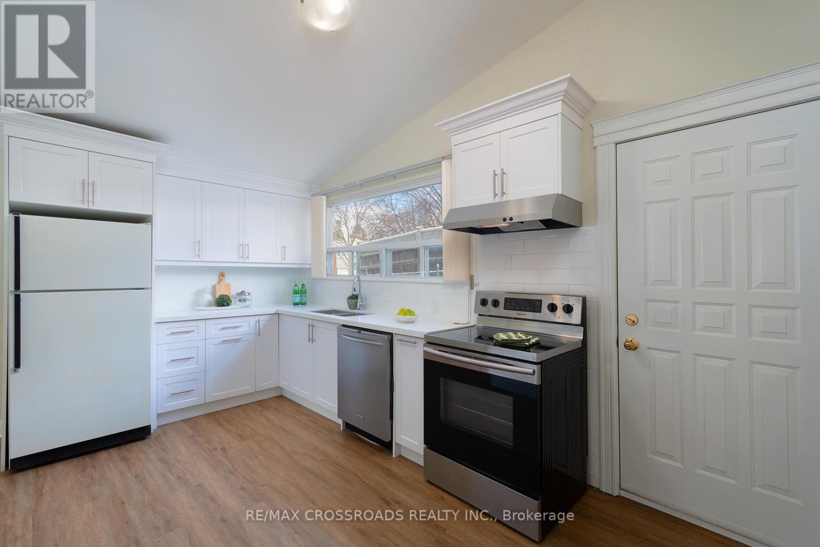 42 Benleigh Drive, Toronto, Ontario  M1H 1J5 - Photo 14 - E12971632