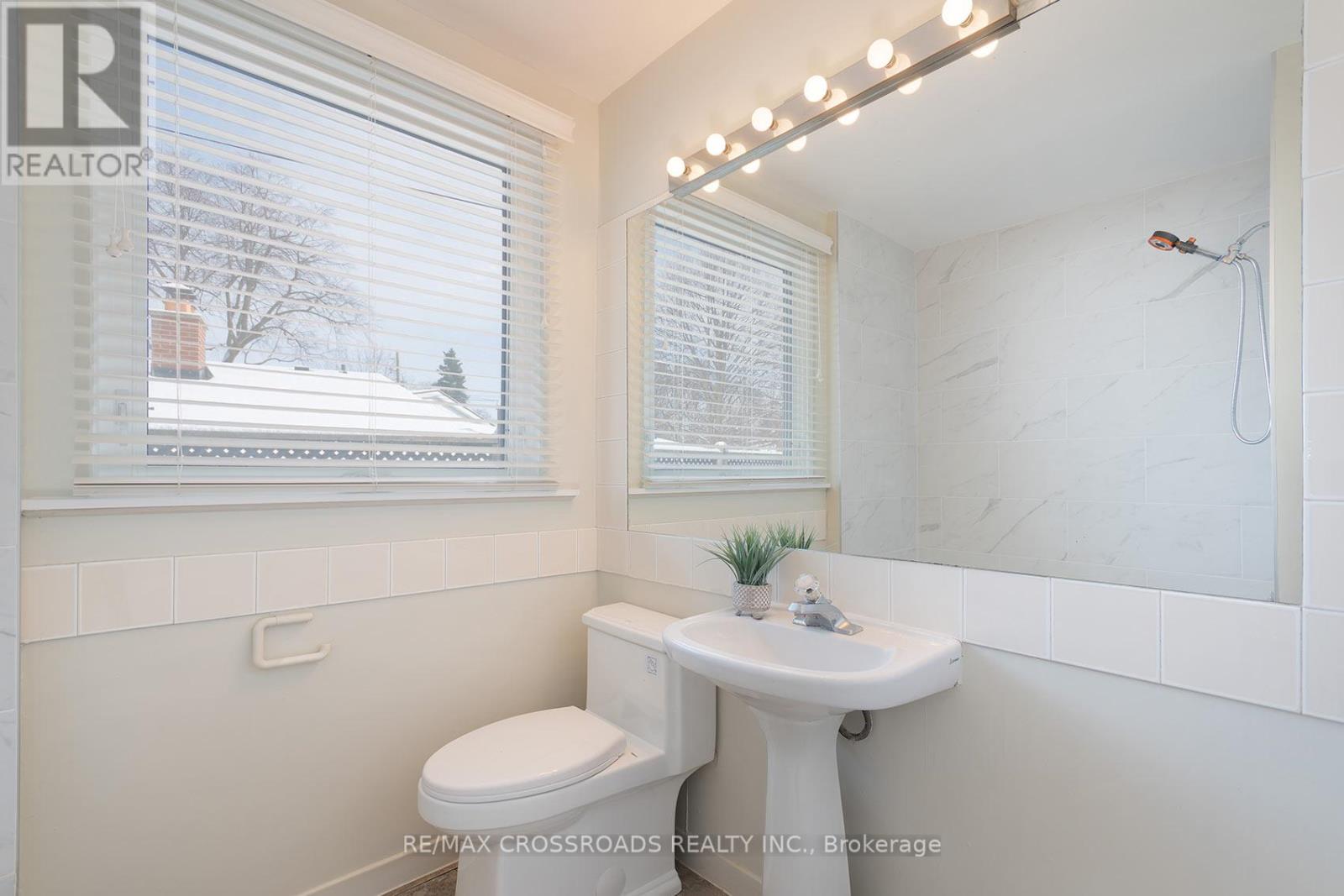 42 Benleigh Drive, Toronto, Ontario  M1H 1J5 - Photo 21 - E12971632