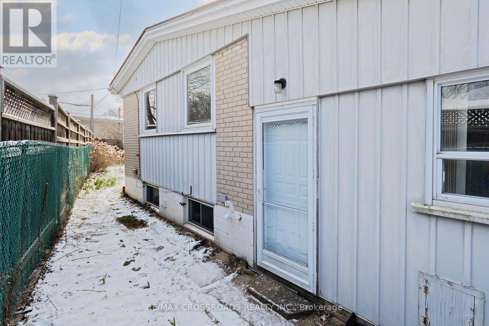 42 Benleigh Drive, Toronto, Ontario  M1H 1J5 - Photo 27 - E12971632