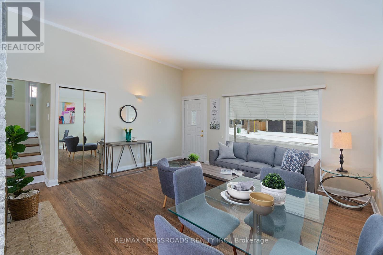 42 Benleigh Drive, Toronto, Ontario  M1H 1J5 - Photo 8 - E12971632