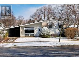 42 BENLEIGH DRIVE, Toronto, Ontario