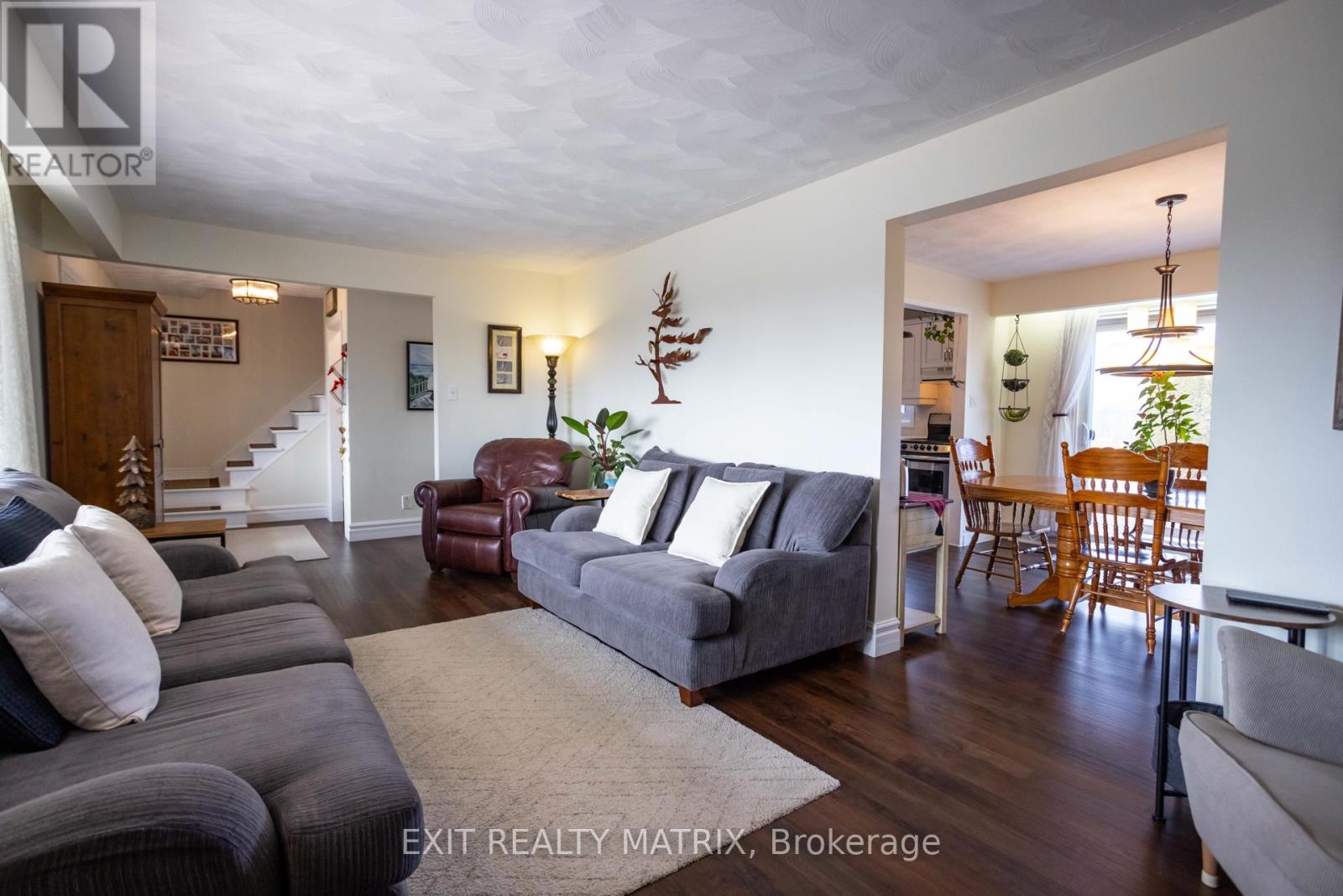 209 Queen Street W, North Dundas, Ontario  K0C 1H0 - Photo 6 - X12776706