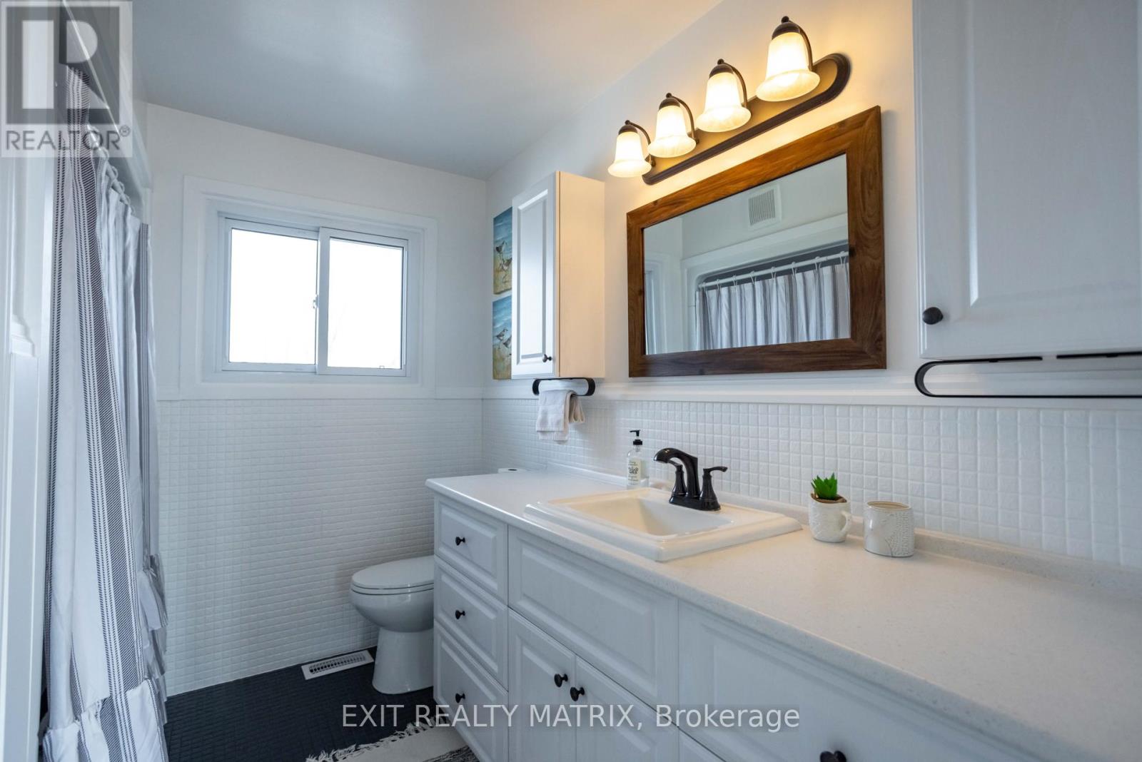 209 Queen Street W, North Dundas, Ontario  K0C 1H0 - Photo 30 - X12776706