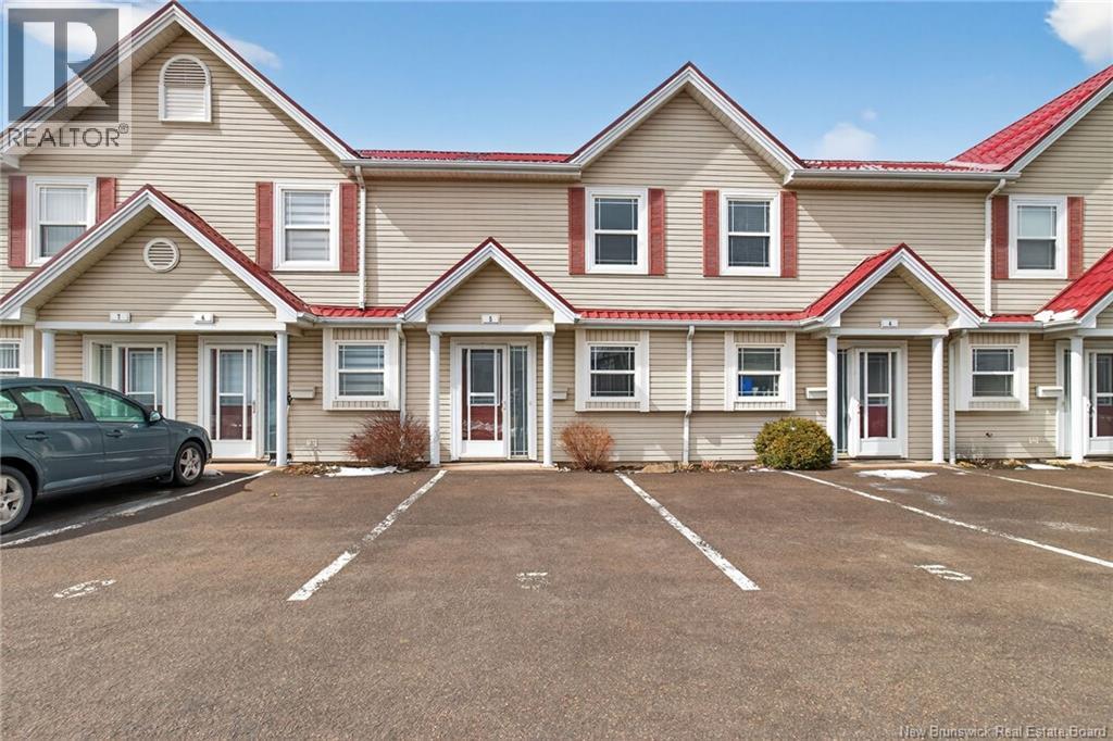 380 Champlain Street Unit# 5, Dieppe, New Brunswick  E1A 1P3 - Photo 1 - NB136770