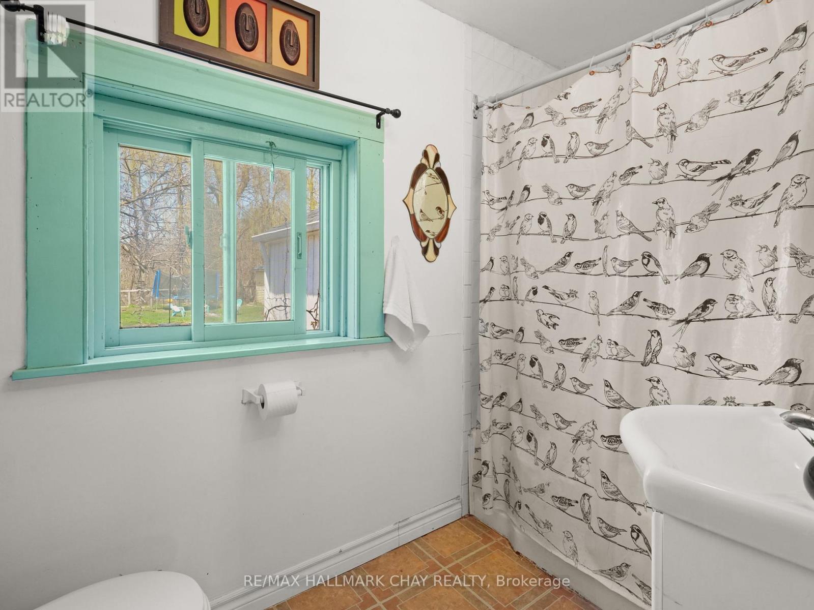 8116 Main Street, Adjala-Tosorontio (Everett), Ontario  L0L 1J0 - Photo 9 - N12971436