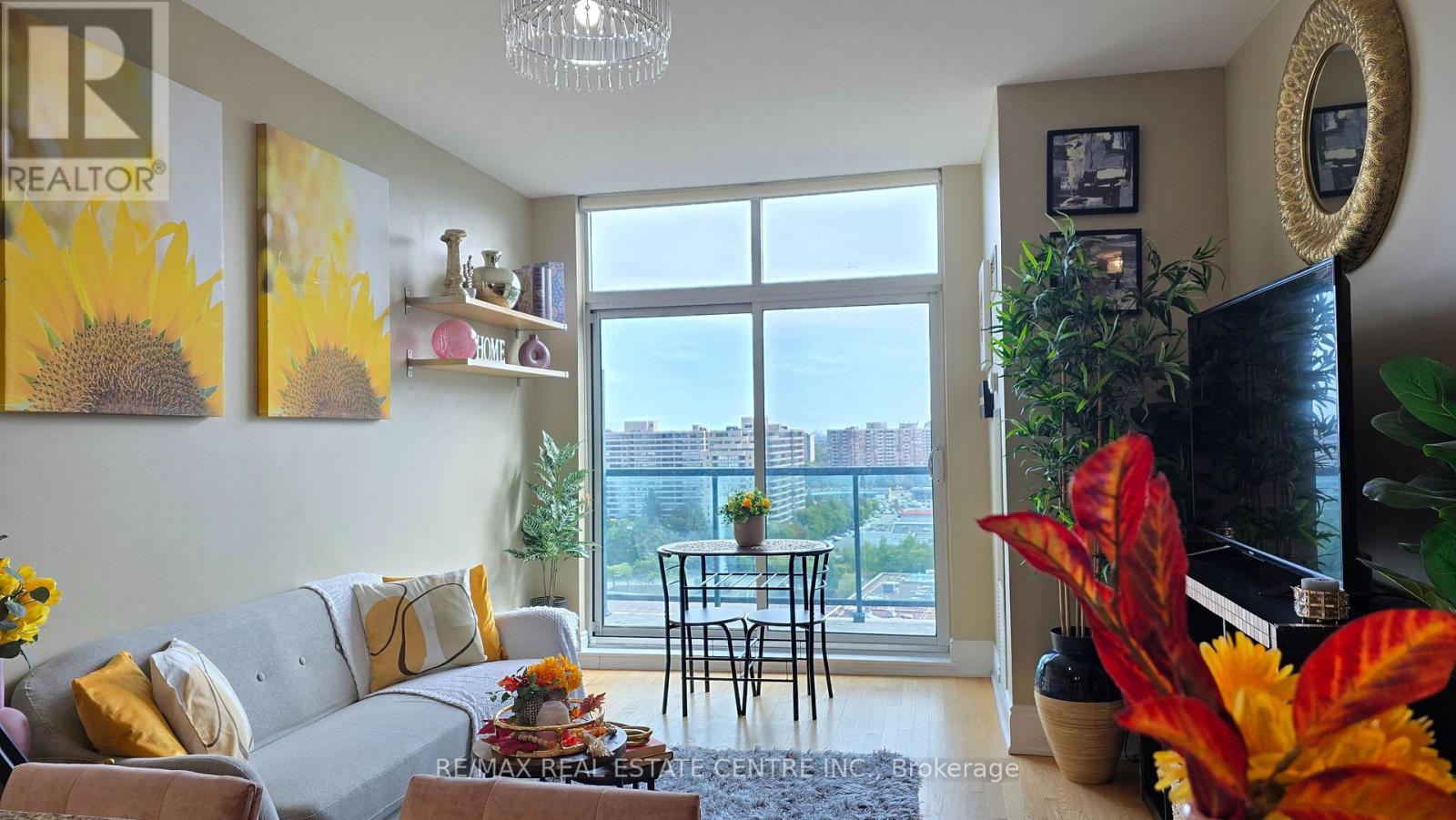 Ph207 - 18 Harding Boulevard, Richmond Hill, Ontario  L4C 0T3 - Photo 6 - N12971442