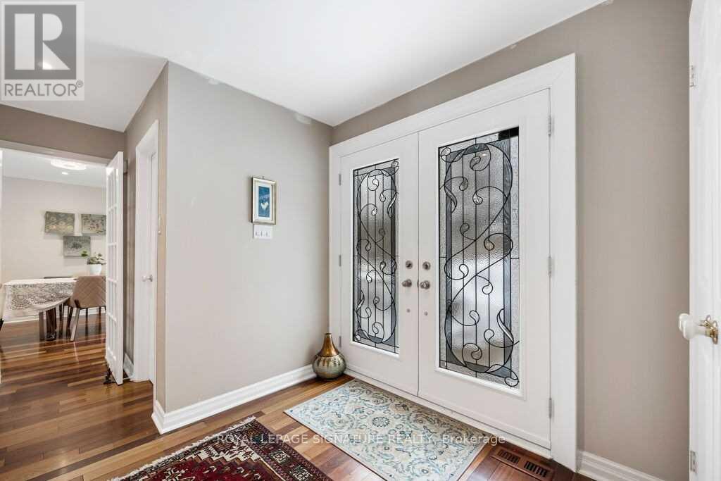 1 Park Brook Place, Markham, Ontario  L3T 2J9 - Photo 4 - N12971486