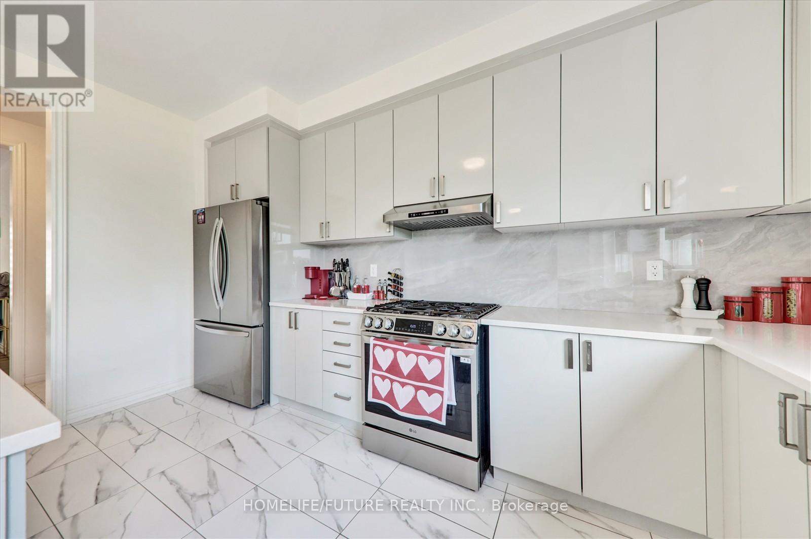 4 Emerald Grove, Adjala-Tosorontio (Colgan), Ontario  L0G 1W0 - Photo 12 - N12971518