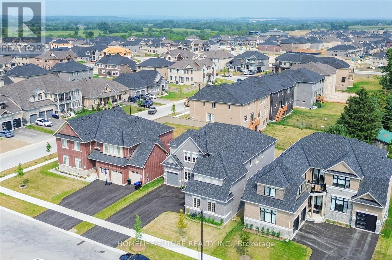 4 Emerald Grove, Adjala-Tosorontio (Colgan), Ontario  L0G 1W0 - Photo 4 - N12971518