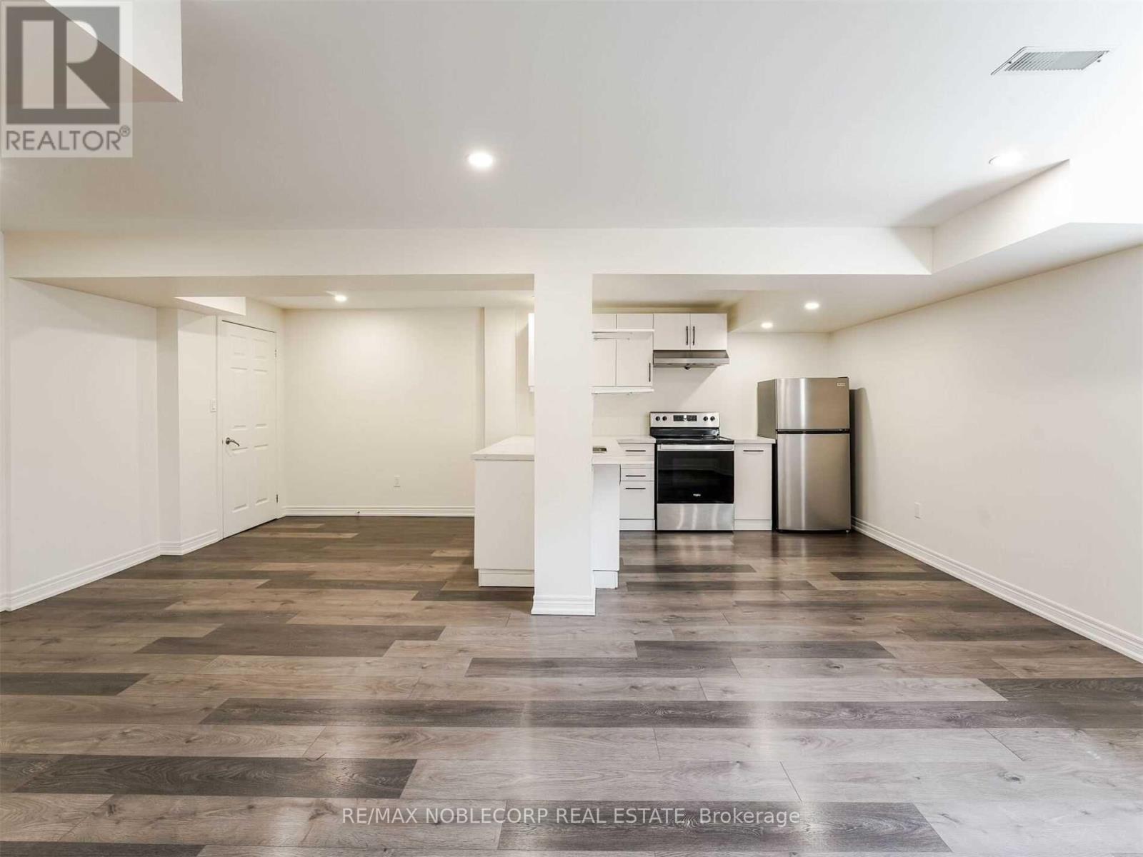 71 Pierre Berton Boulevard, Vaughan, Ontario  L4H 3N5 - Photo 14 - N12971522